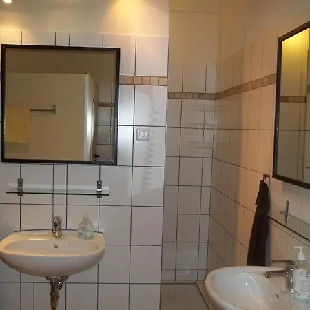 No 5 * Halle (Saale)