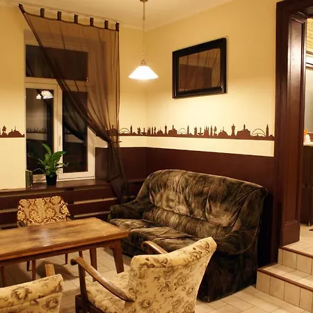 No 5 * Halle (Saale)